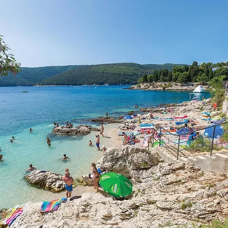 2 Bedroom Pet Friendly In Lazarici Ferienhaus *